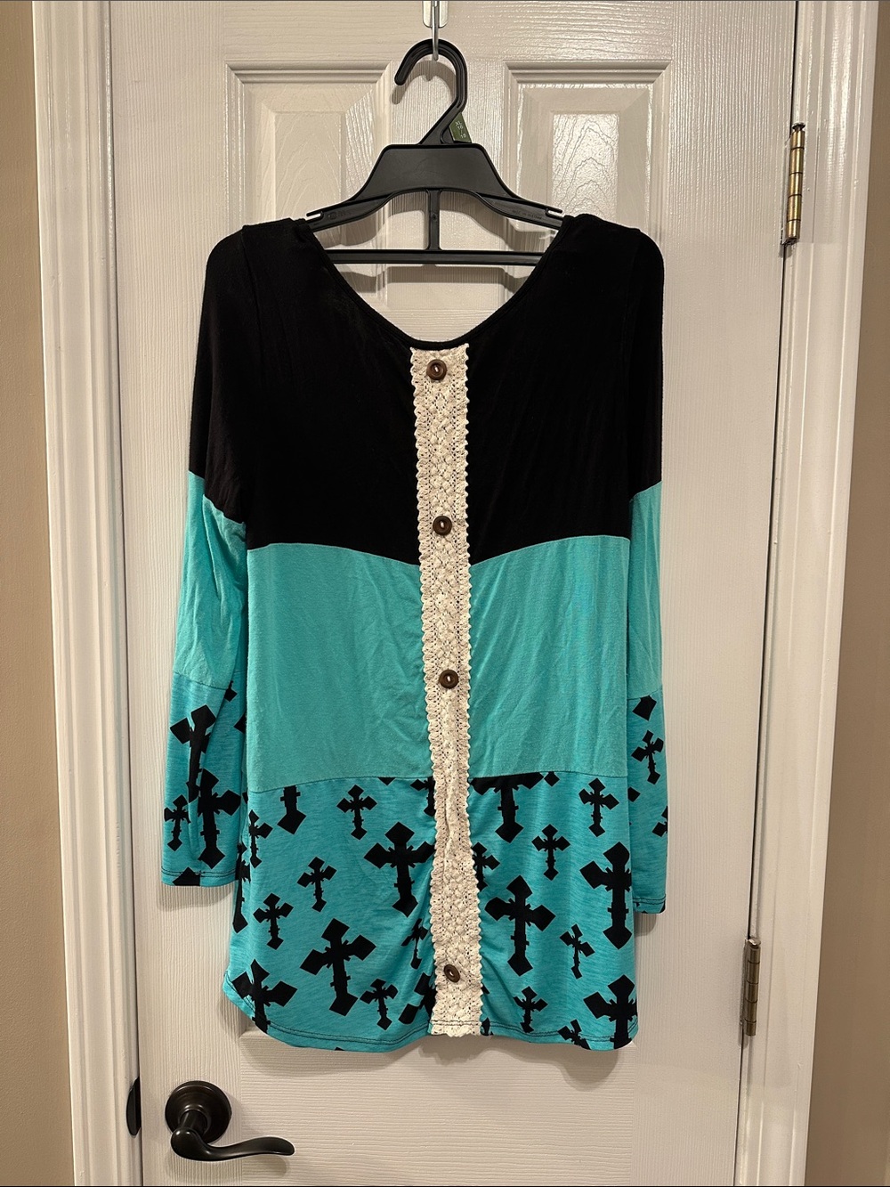 Chico's Black and Turquoise Colorblock Cross-Print Button-Front Tunic